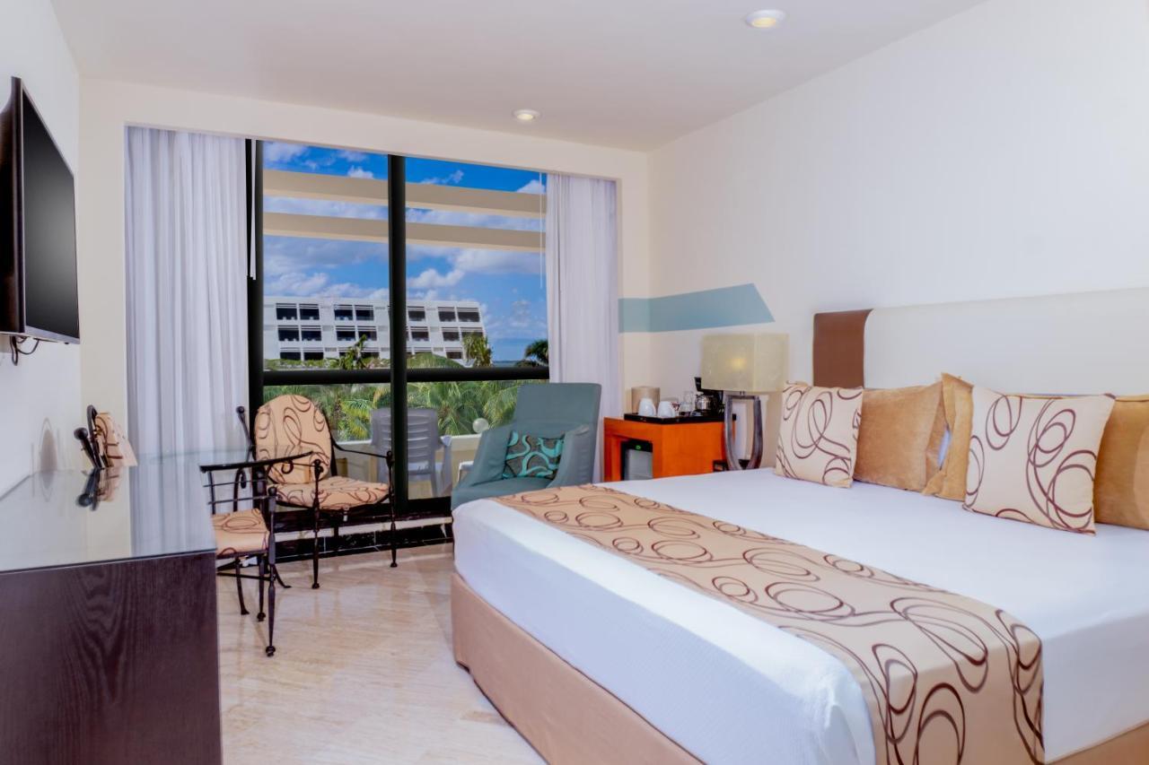 Oh! Cancun On The Beach By Oasis Exterior foto